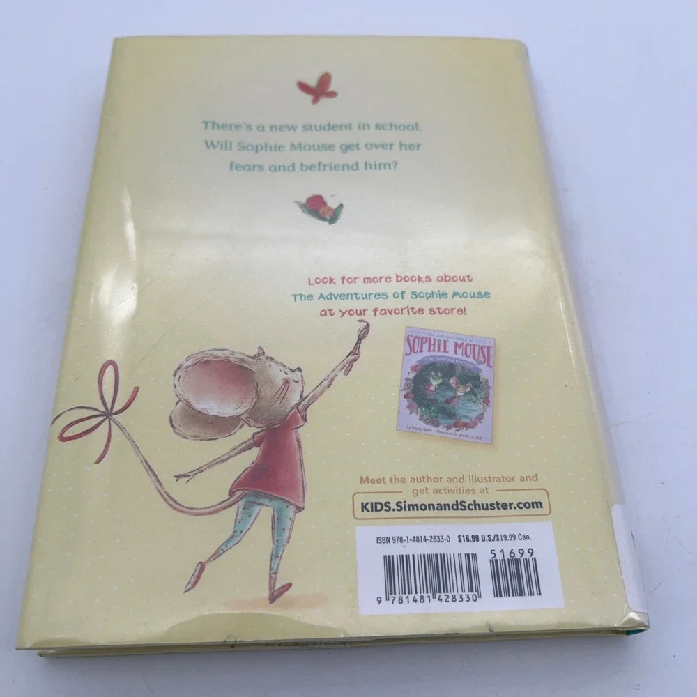 Sophie Mouse A New Friend Book 1 Poppy Green Hardcover First Edition 2015 - Picture 2 of 5